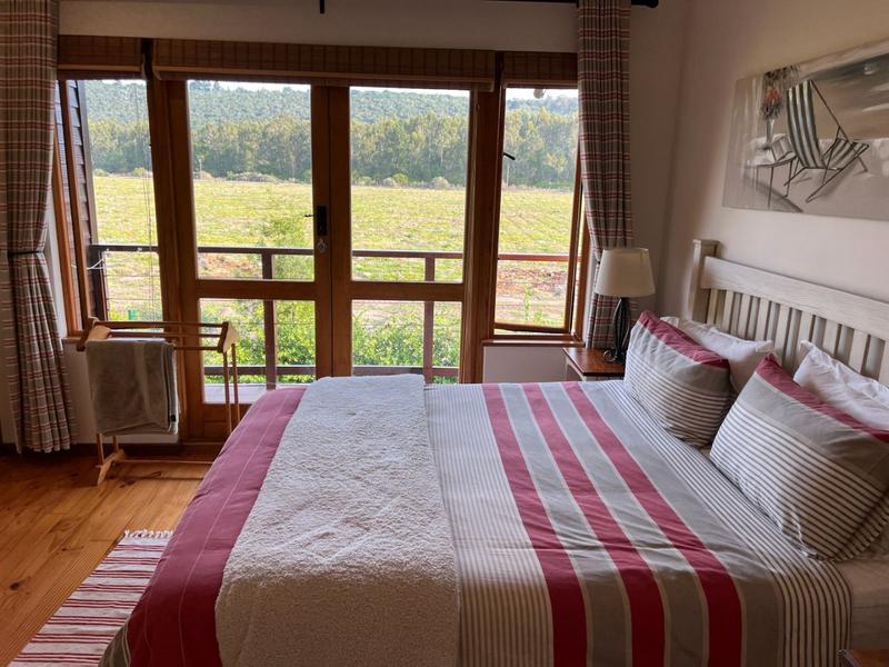 To Let 4 Bedroom Property for Rent in Sedgefield Central Western Cape